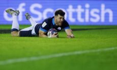 Kinghorn gets nod at flyhalf for Scotland v Italy
