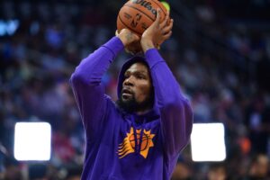Durant signs 'lifetime contract' with Nike